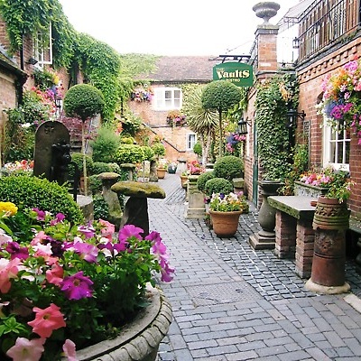 The courtyard at the Greyhound Hotel