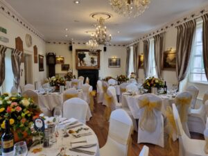 All-inclusive wedding autumn them, Greyhound Coaching Inn Lutterworth
