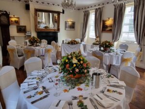 All-inclusive wedding autumn them, Greyhound Coaching Inn Lutterworth
